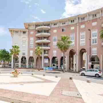 Royal Marine Hotel Exterior