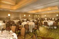 DoubleTree by Hilton Dulles Airport - Sterling Hotels in Loudoun County