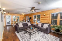 Secluded Northwoods getaway on beautiful Lake Nokomis