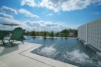 Palazzo Della Scala Spa Hotel Suites & Apartments Hotels near Lazise Old Town