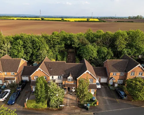 House Sleeps6-garden-petsok-parking-long Stay Disc Hotels in Rushcliffe District