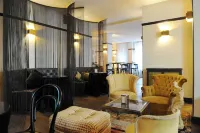 Latroupe le Berger Hotels in Ixelles