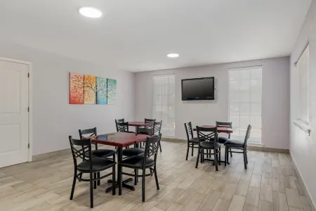 Quality Inn & Suites