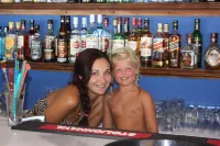 Panselinos Hotel - ที่มีบาร์
