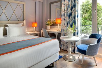 その他 ロチェスター シャンゼリゼパリの写真