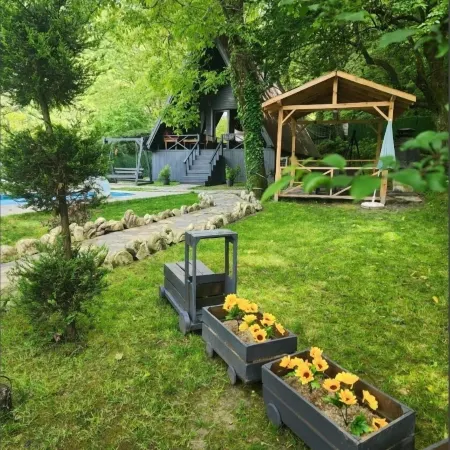 Sapanca Bungalow Otelleri (Sapanca Çağlayan Bungalow)