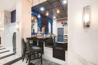 Holiday Inn Express DALLAS DOWNTOWN by IHG - bar