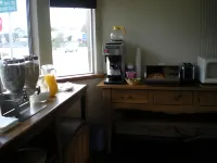 Coastal Breeze Inn