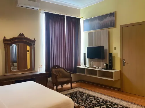 Grand Mansion Hotel Blitar Hotels in Sukorejo