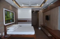 印度霍克酒店 - 停車場