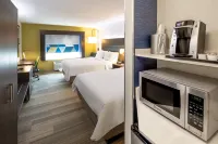 Holiday Inn Express & Suites Chicago West - ST Charles Hotels in Saint Charles