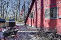 Charming Franklin Cabin with Deck Stunning Views! - 3-stjärniga