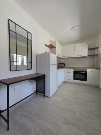 Bright & bloom luxury studios