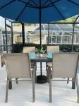 Charming 3-bedroom pool home with free beach pass in peaceful Palm Harbor