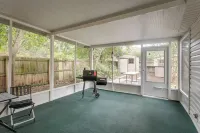 Cozy Georgia Vacation Rental w/ Backyard & BBQ - Wifi