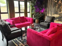 Walk Everywhere • Luxe Downtown Saugatuck Condo• W/Fireplace &Private Patio