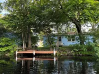 Private Beach on Lake Sleeps 17: Two Cabins