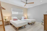 Walk to Trestles Beach Shared YardFirepit El Camino Surfhouse A by AvantStay