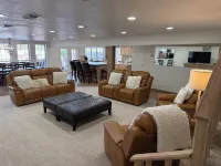 The Grand Oasis!! Entire Home w/ Resort-Style Pool, Hot Tub & Garden Vibes