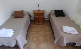 Avalon Hostal