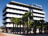 Ibis Budget Sevilla Aeropuerto Hotel a Siviglia