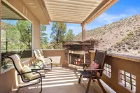 Red Cliffs Scenic Tranquility - Mountain view
