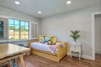 Immaculate 3 Bdr in Oceanside Private Pool & Spa