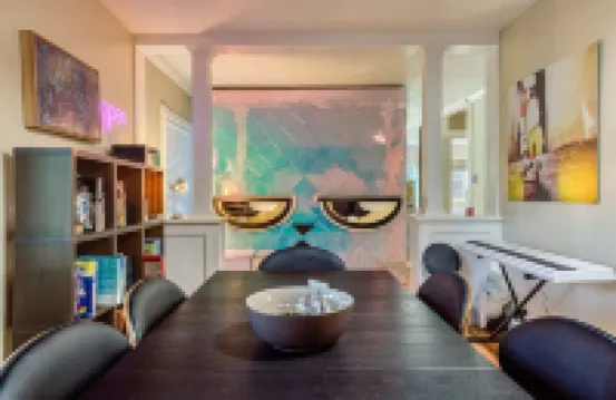 The OMG House that will BLOW YOUR MIND with Unbelievable Cats n Mirrors