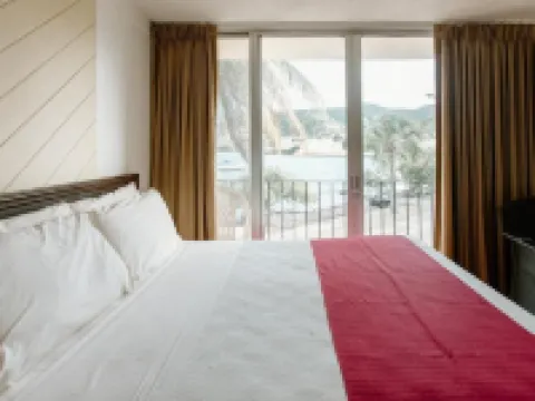 Hotel on the Cay Hotels in Saint Croix