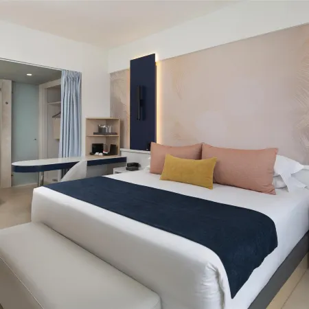 Royal Beach Hotel Punta Cana, in Jdv by Hyatt