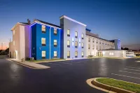 Comfort Inn & Suites River City Decatur