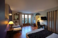 Logis Domaine de Peyrolade Hotels in Levignac