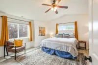 Walk to Downtown Sisters - Dog Friendly - Updated! Hotels in Sisters