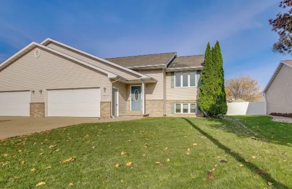 明亮的小舒特公寓帶露台和院子！