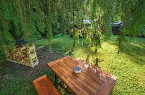 Creekside bungalow with a hot tub, walking distance to downtown Nashville