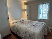 Charming 3-bedroom house with AC & WiFi in Hull; steps to Nantasket beach Hotels in Hull