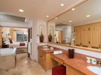 Located on the Pristine Medano Beach Hotel a San José del Cabo