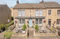 The Lawrence Hotel a 