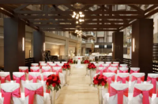 エンバシー・スイーツ バイ ヒルトン シカゴ ロンバード オーク ブルック ロンバードのホテル