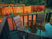 1700ft Gamers Nest 3 Bedroom 2 Bath 2 Kings 2 Queens and a Full!  Bomb Backyard!