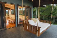 Rural Studio Retreat with Stunning Mountain Views