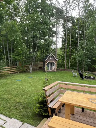 5 Min Walk to the Beaches of Georgian BayFamily Fun Cottage, 2026- 063