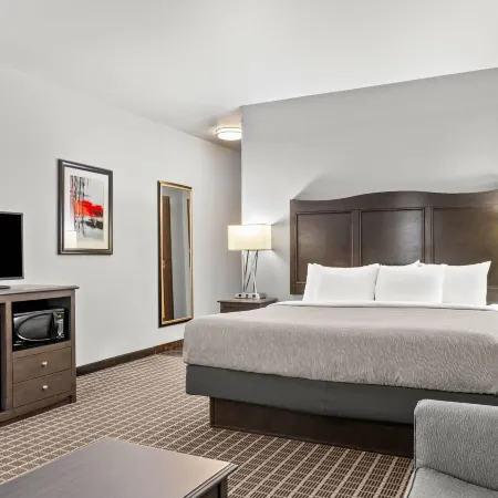 Quality Inn & Suites Pearsall