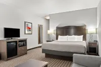 Quality Inn & Suites Pearsall Hotels in Pearsall
