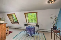 Charming Studio ~ 20 Mi to Acadia Nat'l Park! - parking