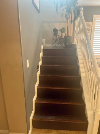 Beautiful & Spacious 4 bedroom 3 full bath home, located in Palmdale, CA