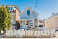 Cheerful 2-bedroom home with free parking 요크 호텔