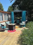 3-bedroom cottage just 10 minutes from Burlington Hotels in 