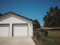 Contemporary Studio within Walking Distance of Downtown Bigfork! Hotel di Bigfork
