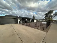 Modern & Spacious 3-Bedroom 2-bathroom Home